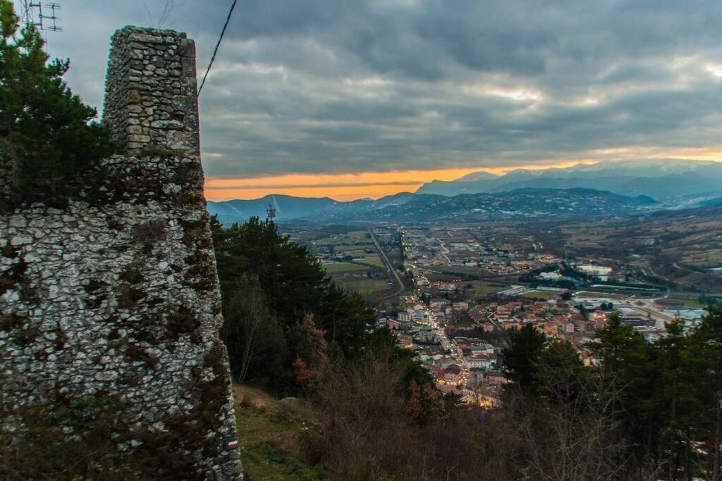 Free Parking La Bianca Neve Cottage Castel Di Sangro Dış mekan fotoğraf